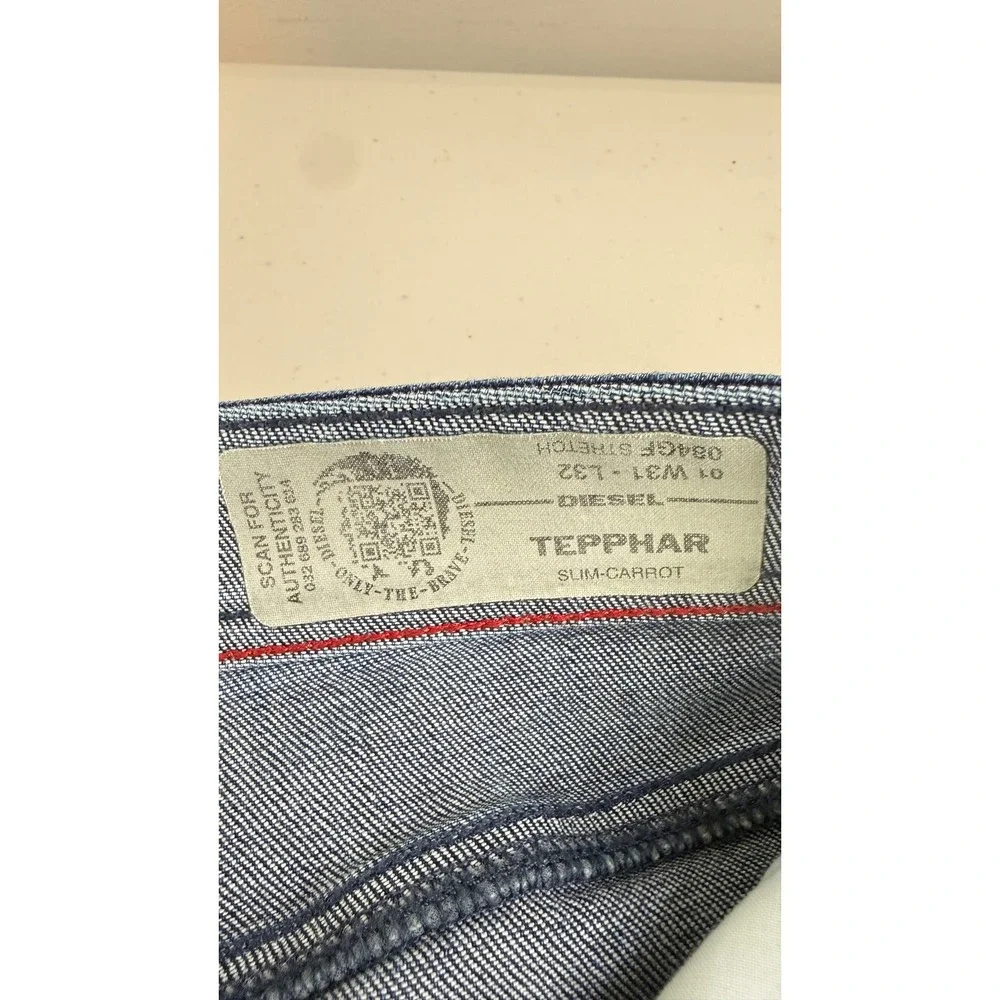 Diesel Tepphar Slim-Carrot Jeans Blue Distressed Stretch Button Fly Men's 31x32